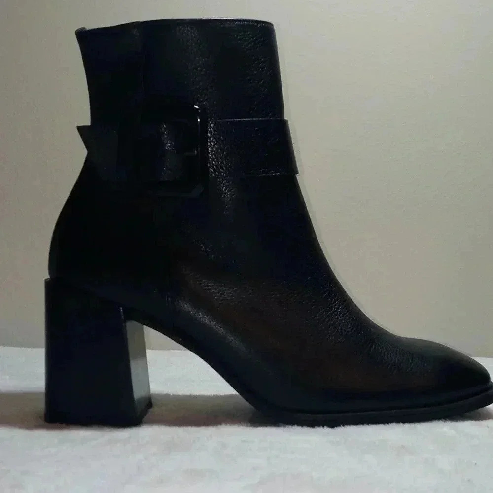 Paul green nirvana bootie 5 1/2